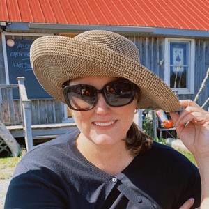 Meet your Posher, Jillian